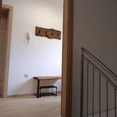 Birgit Apartment *