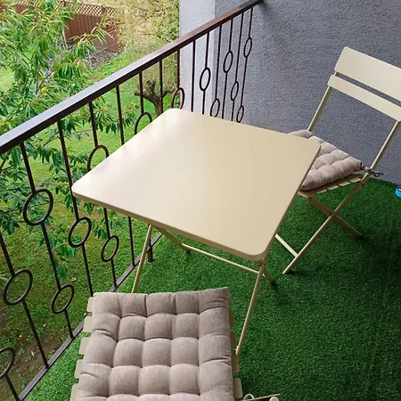 Birgit Apartment *